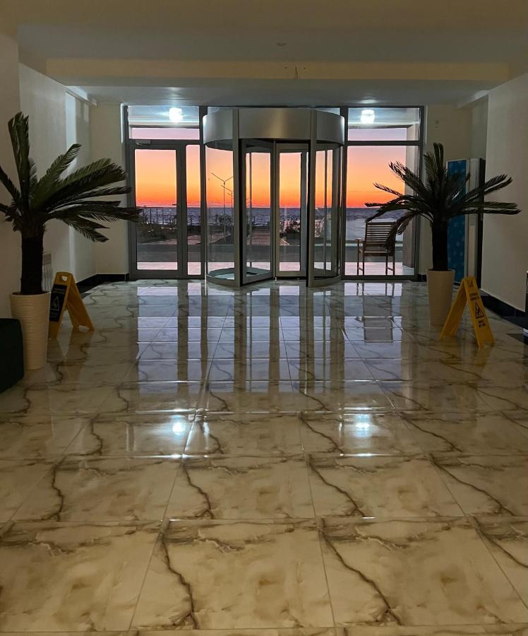 Tolkyn Plaza Hotel Aktau  Bagian luar foto